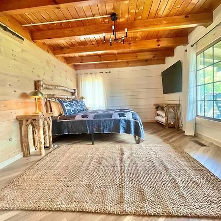 Modern Lake Side Nest• Hotub Fenced Yard King Beds Sevierville Exterior photo